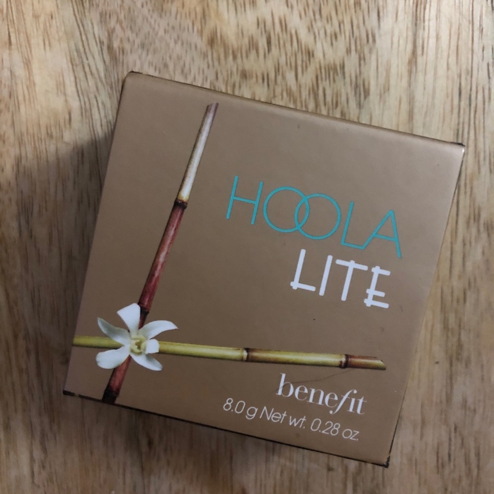 Benefit Hoola lite bronzer